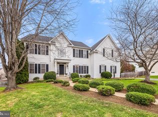 759 Gold Cup Dr, Warrenton, VA 20186