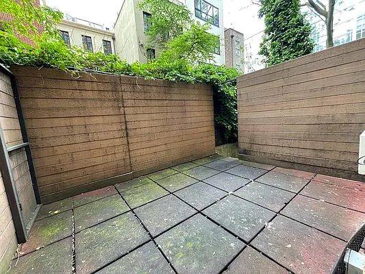 Rented by Douglas Elliman | media 20