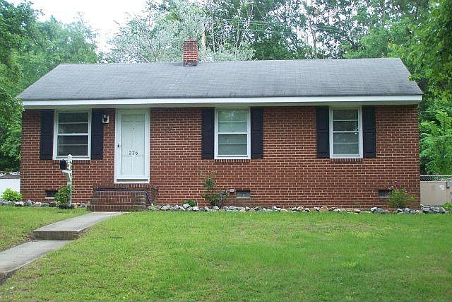 1st image of 226 Charlotte St