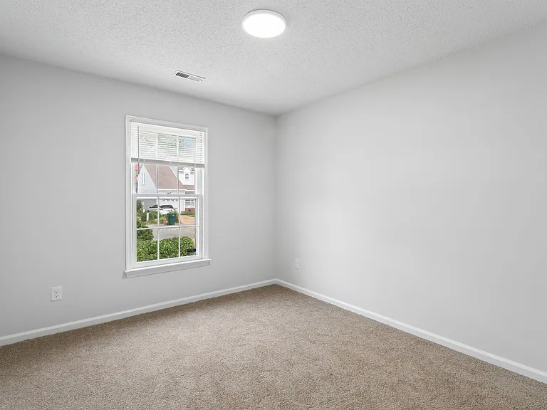 903 Belvoir Cir — Photo 13