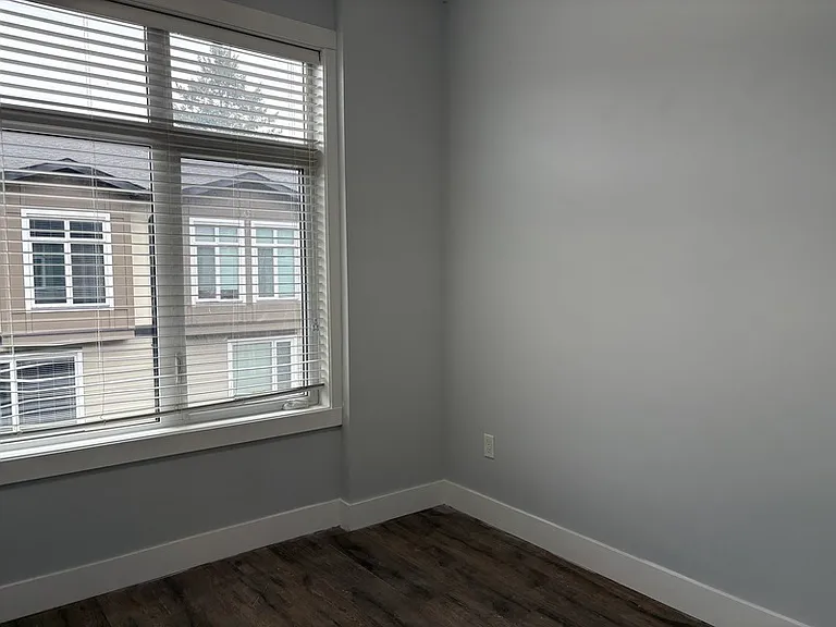 1308 Rutland Rd N #15 — Photo 23