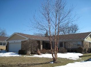 2003 W Mark Ter, Mount Prospect, IL 60056