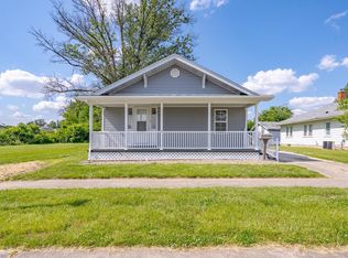 206 W 10th St, Edwardsport, IN