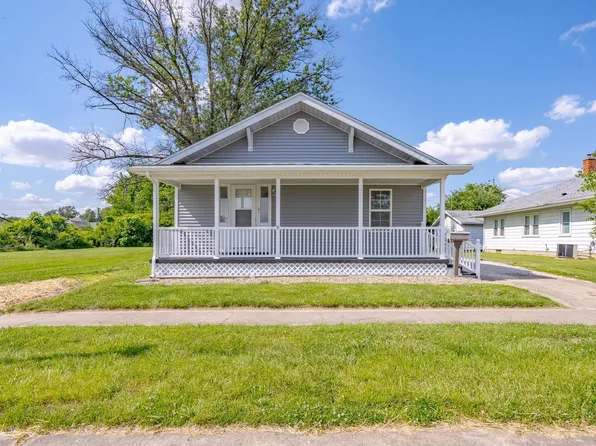 206 W 10th St, Edwardsport, IN 47512