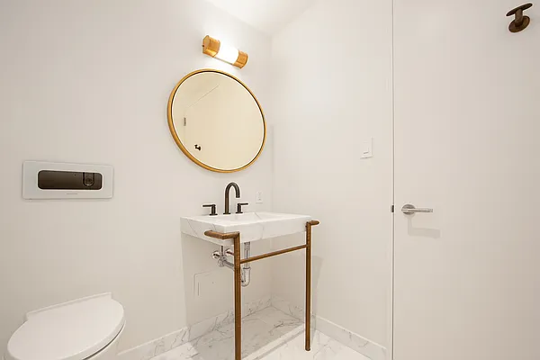 Rented by Mark T. Mallek, LREB | media 35