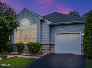 20 Rochford Dr, Manchester, NJ 08759