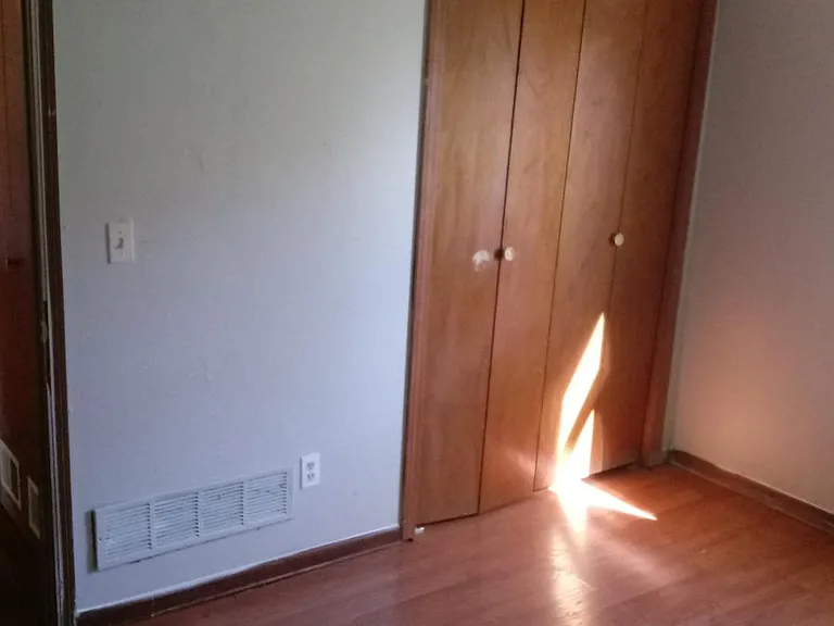 204 S Madison St — Photo 7