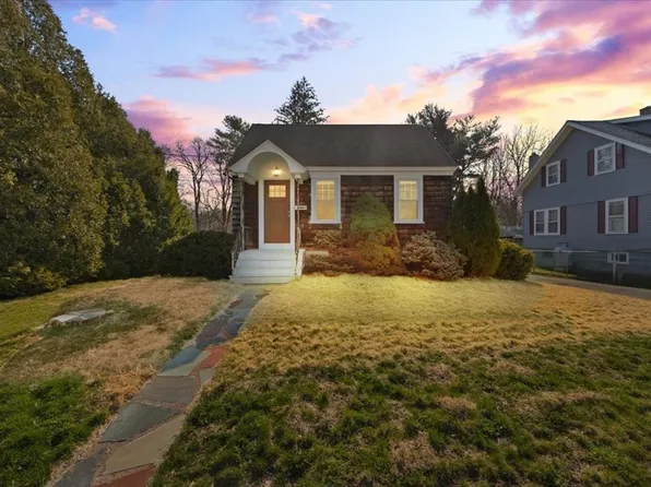 22 Ingell St, Taunton, MA 02780