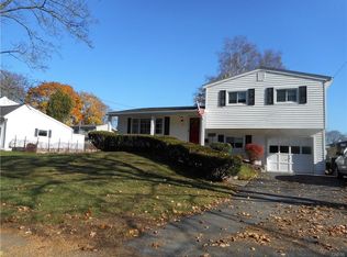 9 Bayberry Cir, Liverpool, NY 13090