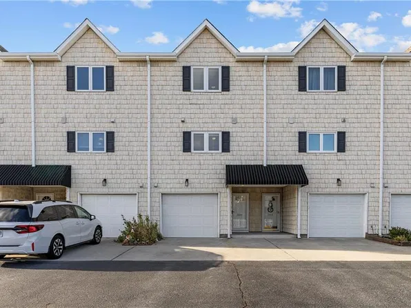 3220 Shore Dr, Virginia Beach, VA 23451