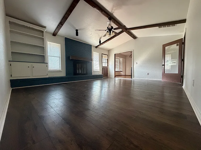 1802 Brookside Dr — Photo 6