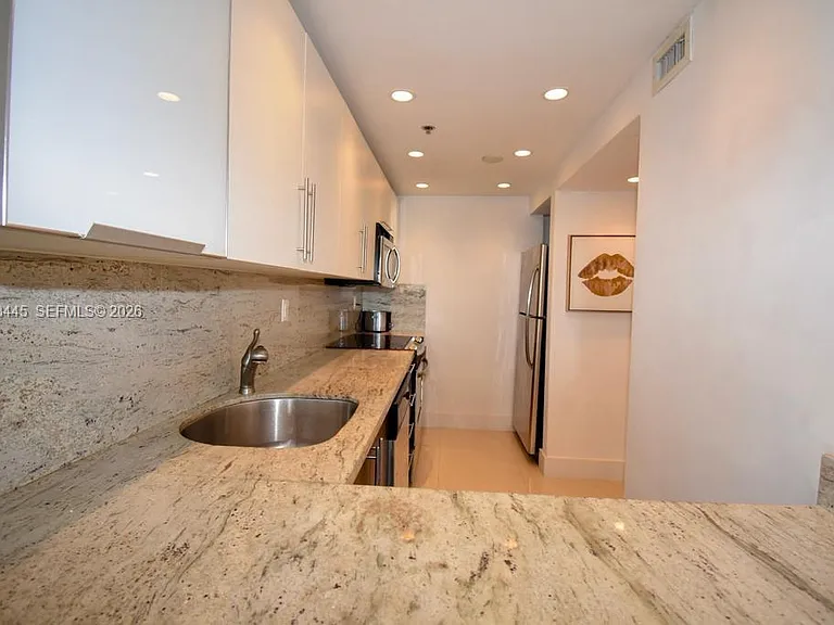 100 Lincoln Rd #1507 — Photo 3