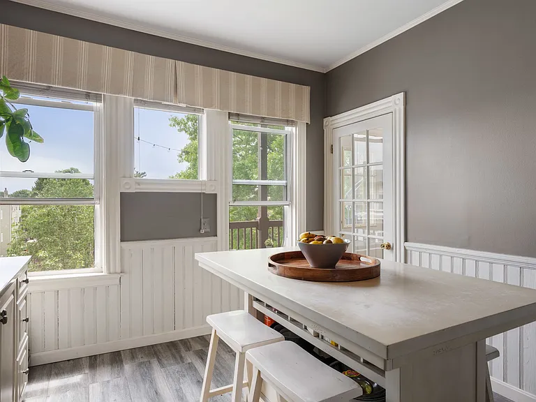 639 E 7th St #3 — Photo 9
