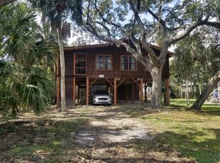 1108 Byrd St, Edisto Island, SC 29438