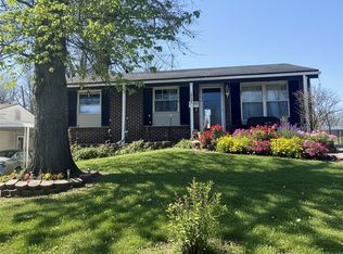 10225 Castle Dr, Saint Louis, MO 63136