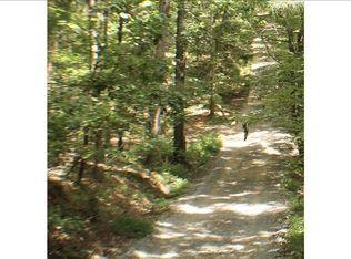 Raven Cliff Rd, Talking Rock, GA 30175