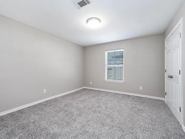 7308 Avenue R — Photo 15