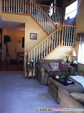 2nd image of 2074 Willow Cir
