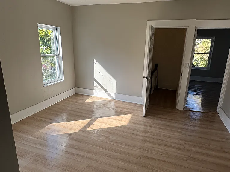 59 King St #2 — Photo 4