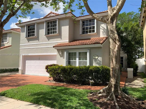 818 Garnet Cir, Fort Lauderdale, FL 33326