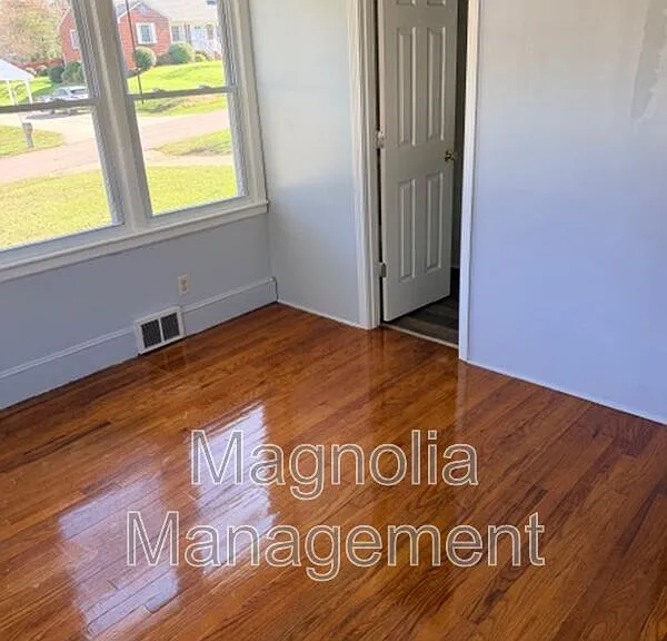 1217 Oakridge Ave — Photo 11