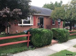 208 Krug Ave, Hanover, PA 17331