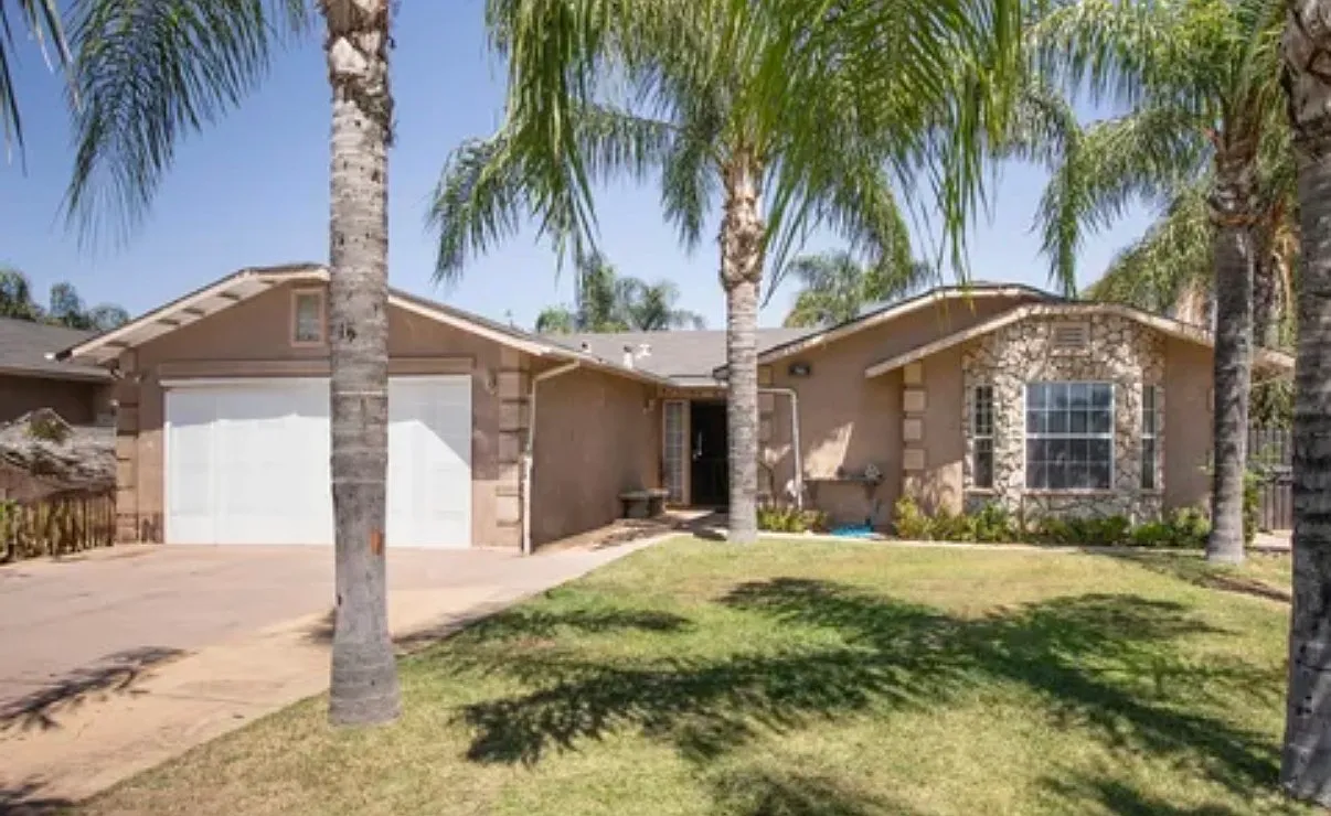 4 bed, 1590 sqft, $2,500 — Photo 2