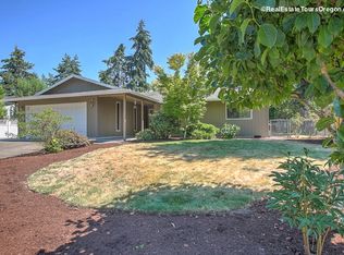 2352 SE Tanager Cir, Hillsboro, OR 97123