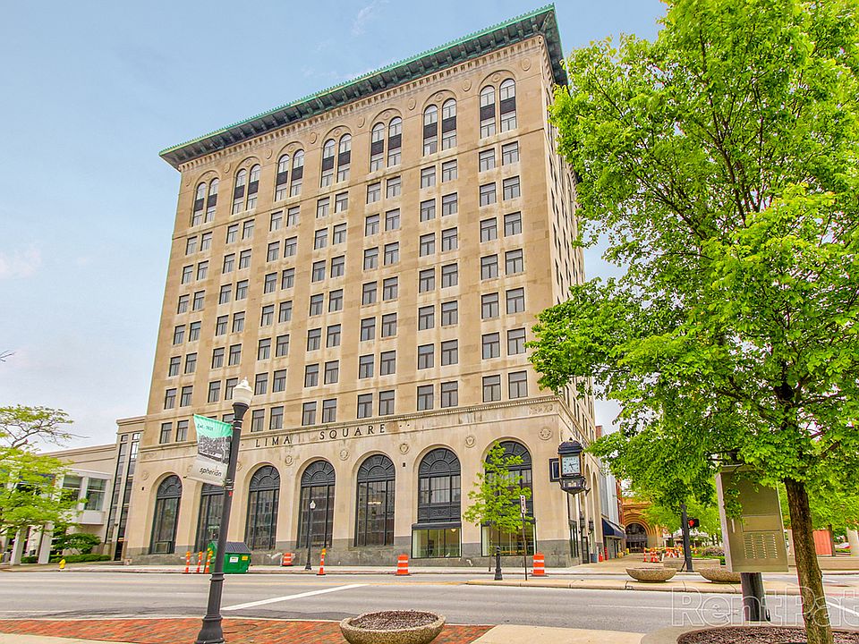 43 Town Square