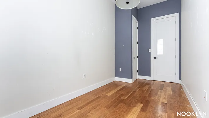 Rented by Nooklyn NYC LLC | media 12