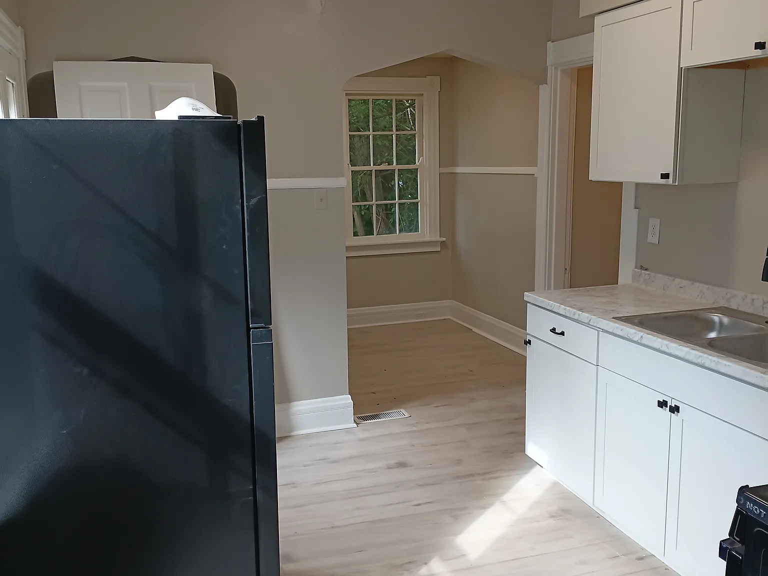 1 bed, 714 sqft, $1,350 — Photo 2