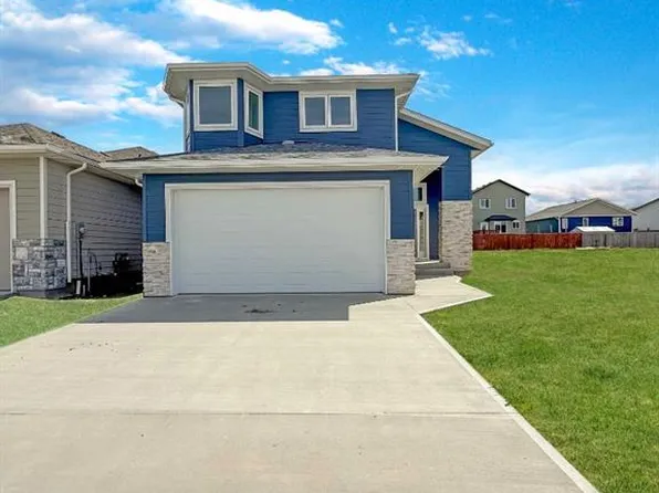 236 N Greenwood Rd, Coalhurst, AB T0L 0V2