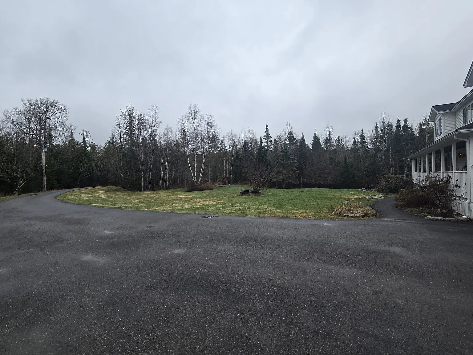 3 bed, 4076 sqft, $4,800 — Photo 4