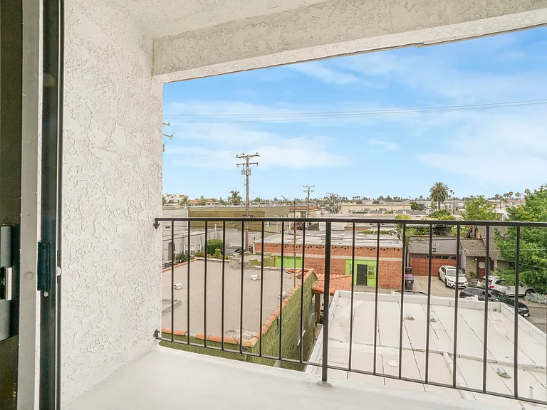 1410 Coronado Ave #8 — Photo 18