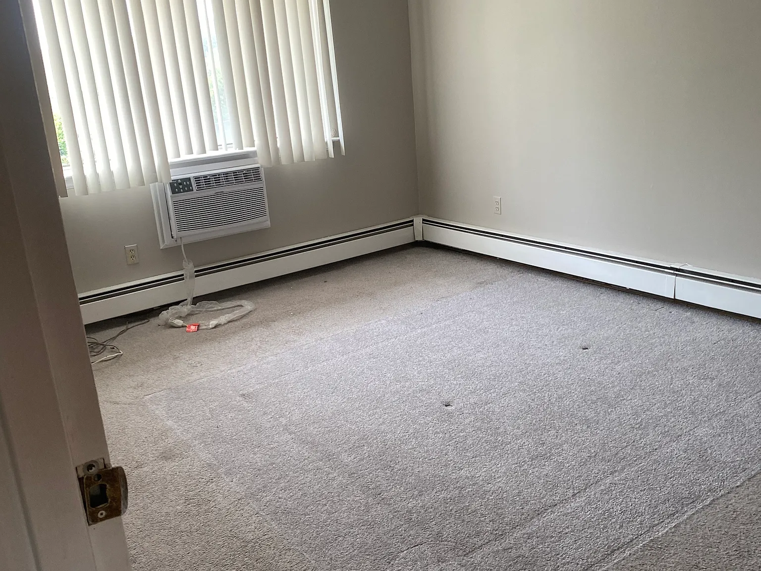 9 Bay Ave — Photo 2