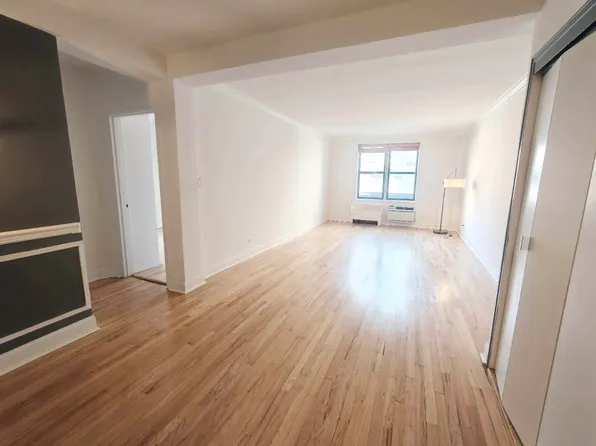 330 East 70th Street image 1 of 19