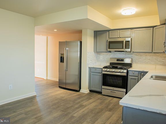 4th image of 3606 Tyrol Dr