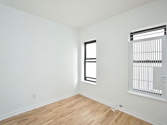 2nd image of 3684 Broadway #C4