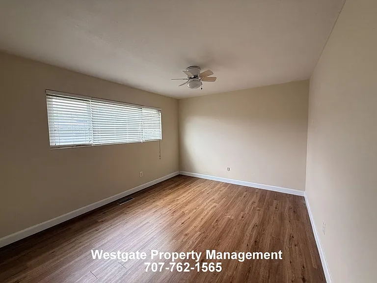 1729 Kearny St — Photo 13