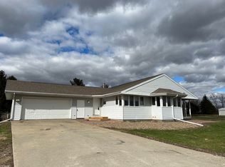 7917 NE Berwick Dr, Ankeny, IA 50021