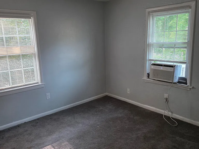 1416 Richmond Ave — Photo 8