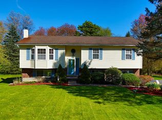 41 Felicello Dr, Marlboro, NY 12542