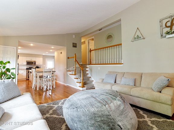4th image of 12661 Massasoit Ave