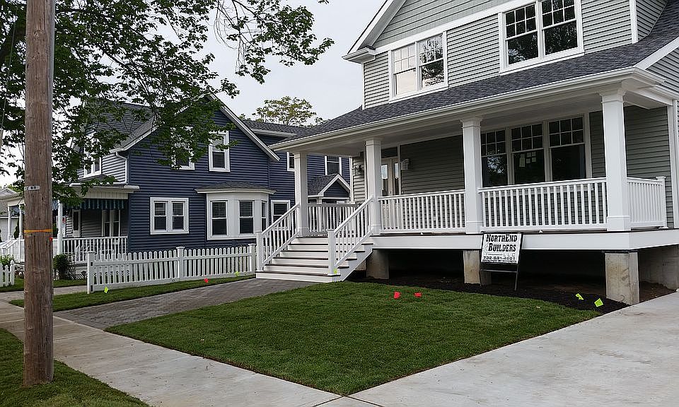 2nd image of 304 Ocean Park Ave