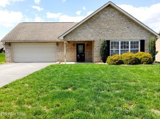 925 Elsborn Ridge Rd, Maryville, TN 37801