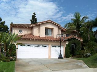 2135 Crescent Dr, Signal Hill, CA 90755