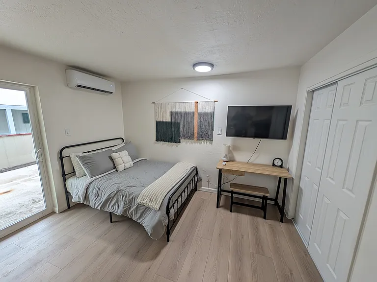 316 Princeton Dr SE #4 — Photo 1