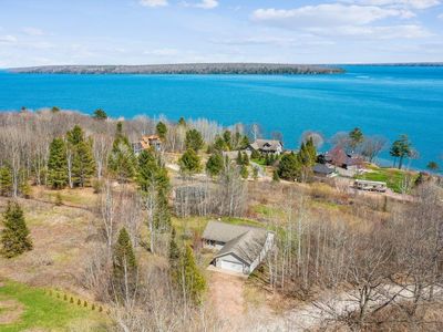37200 Apostle Bay Rd, Bayfield, WI, 54814