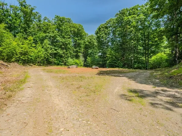 1 Grand View Dr #A, South Deerfield, MA 01373