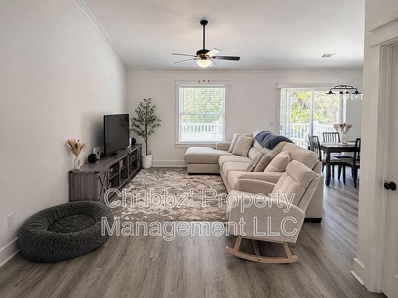 2nd image of 44 Canopy Ln